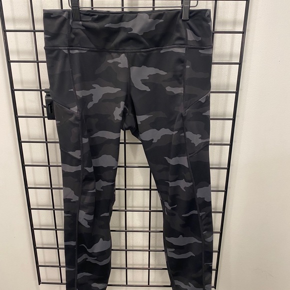 Athleta Pants - Athleta Leggings